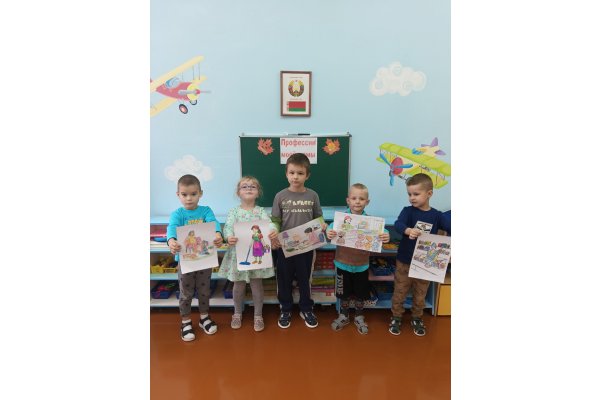 Выставка рисунков 