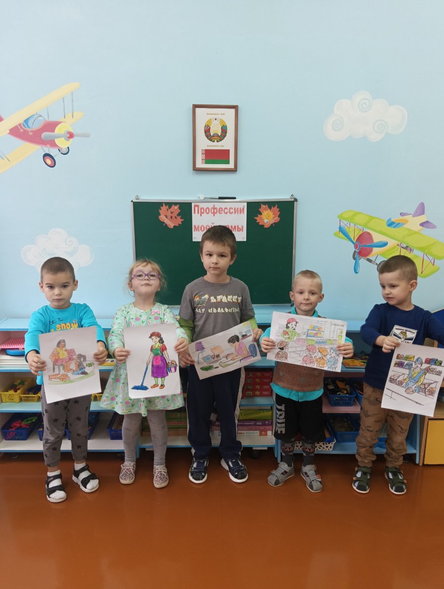 Выставка рисунков 