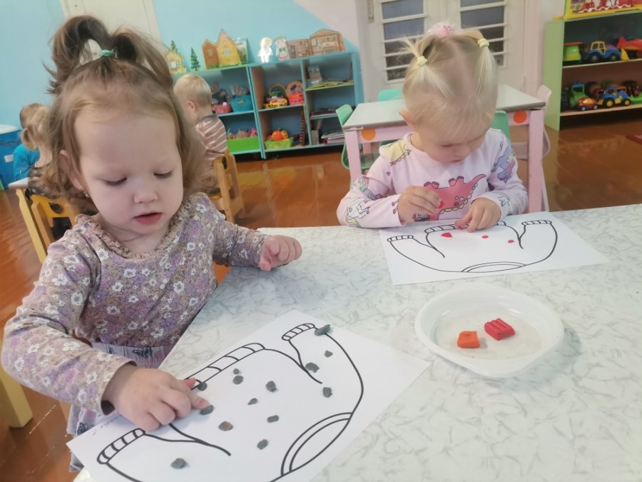 Наши первые шаги в лепке